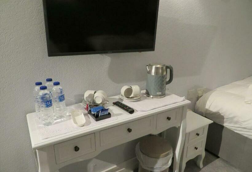 חדר משפחתי, Craigievar Guest House