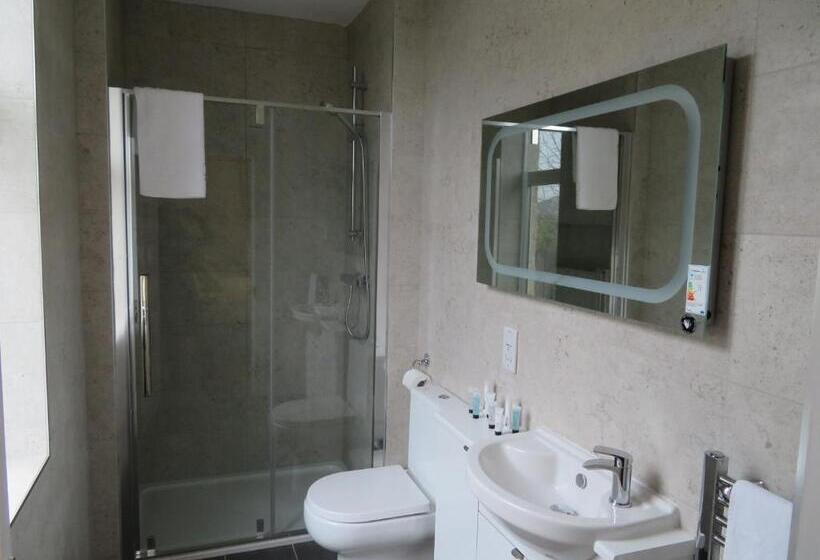 חדר דחוקס עם מיטת קינג, Craigievar Guest House