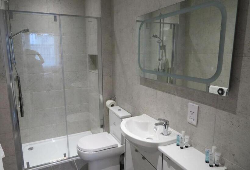 חדר דחוקס עם מיטת קינג, Craigievar Guest House