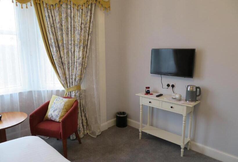 اتاق لوکس با تخت بزرگ, Craigievar Guest House