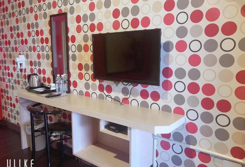 3-Bett-Standardzimmer, Flower Motel