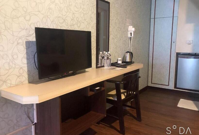 3-Bett-Standardzimmer, Flower Motel