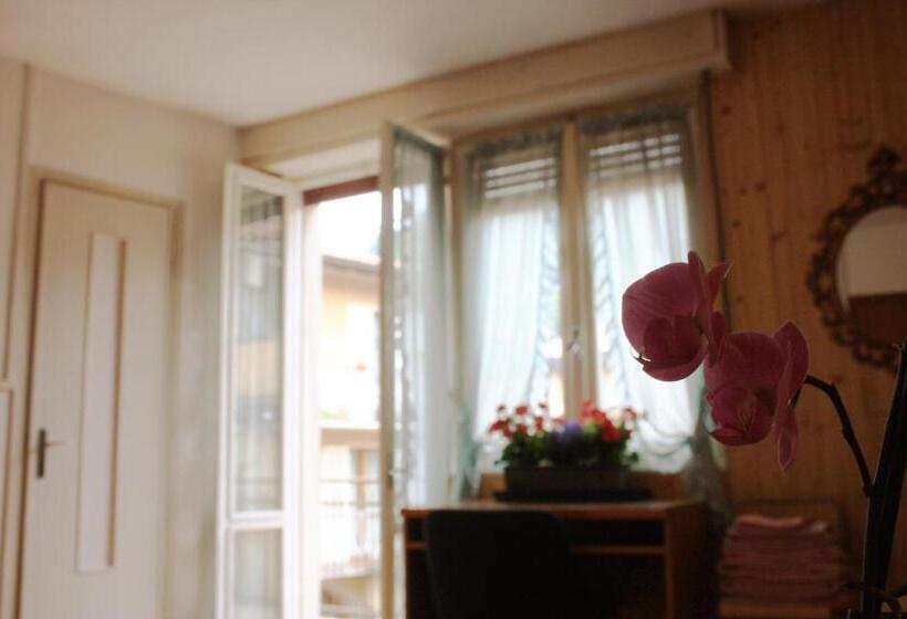 스탠다드 트리플 룸, Albergo Della Posta
