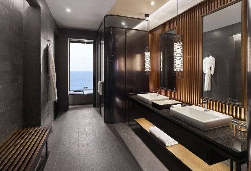 이그제큐티브 룸, Ananti At Busan Cove