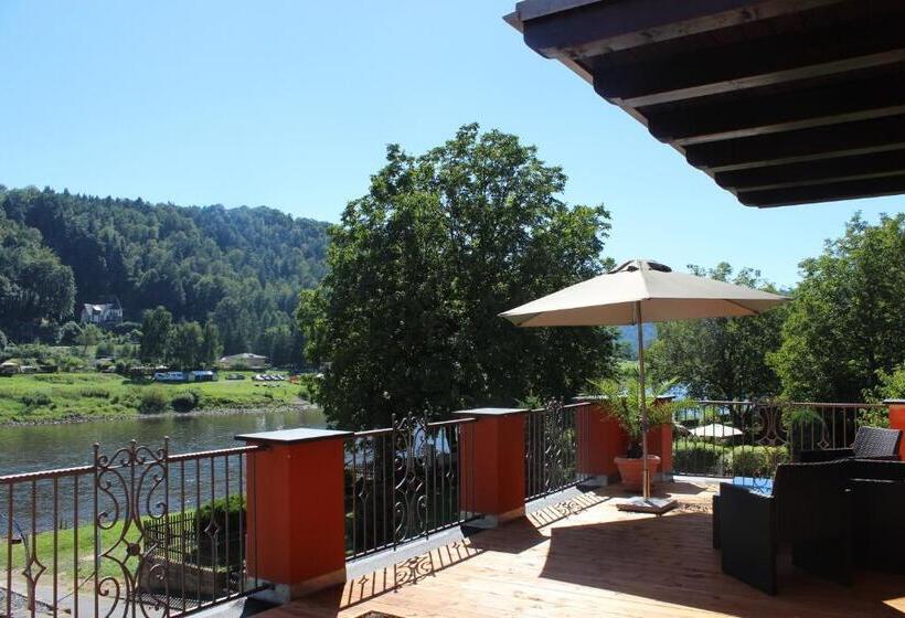 جناح جونيور مزوَّد بشرفة, Dampfschiff