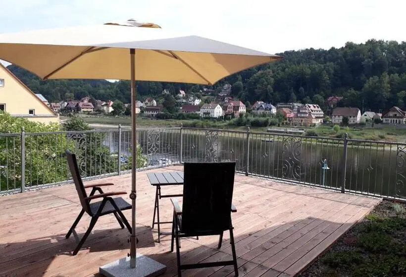 Standard-huone Terassi, Dampfschiff