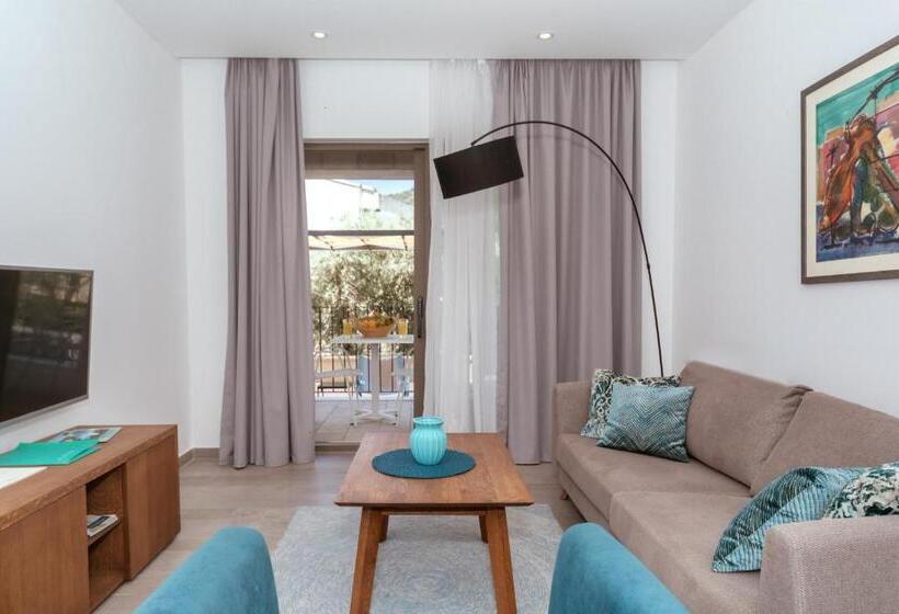 Apartament 1 Sypialnia Widok Basen, Eleven