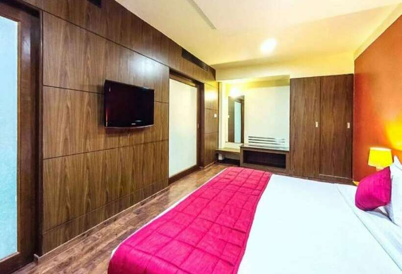 高级大房间, Geekay Millenniaa