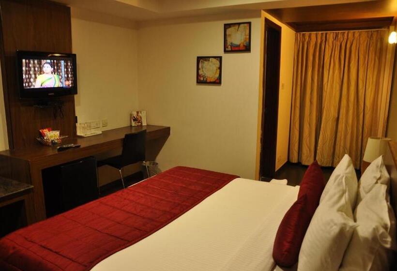 套房, Geekay Millenniaa