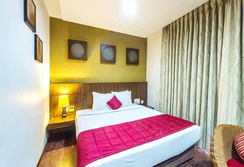 豪华房间, Geekay Millenniaa