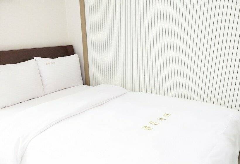 标准间, Golden Park