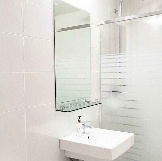 标准间, Golden Park