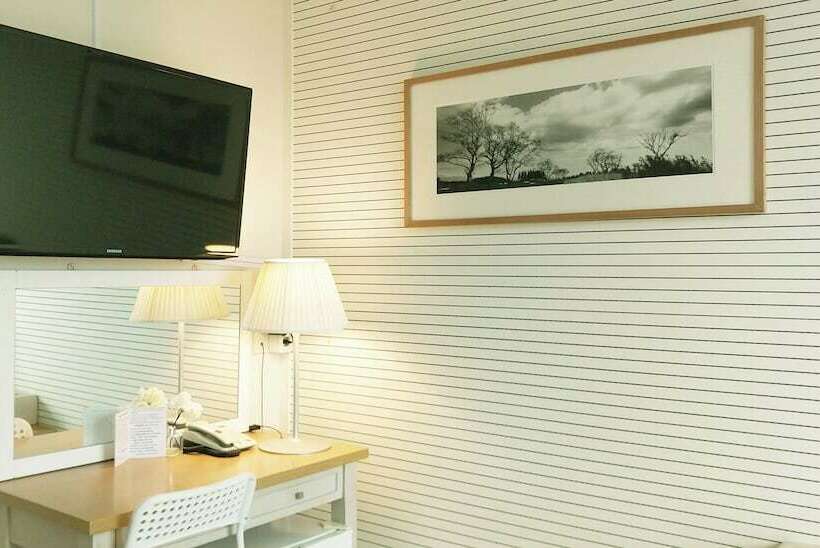 标准间, Golden Park