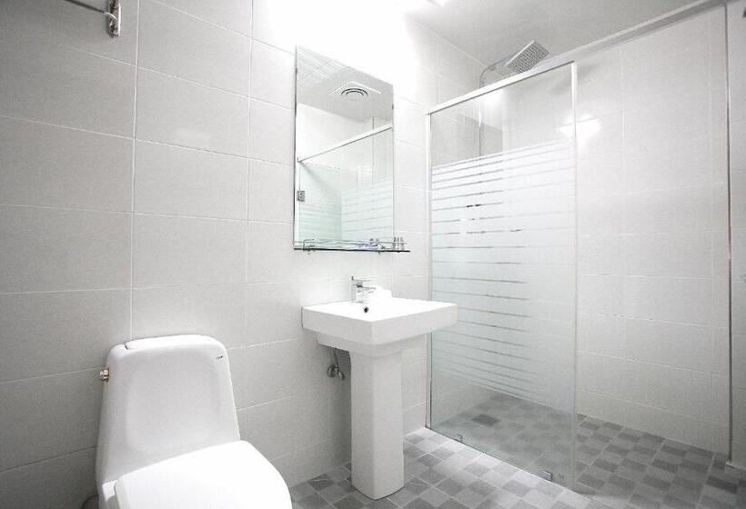 豪华房间, Golden Park