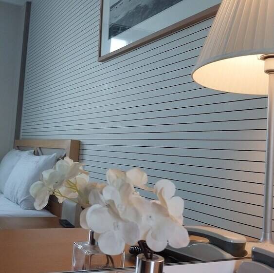 标准间, Golden Park