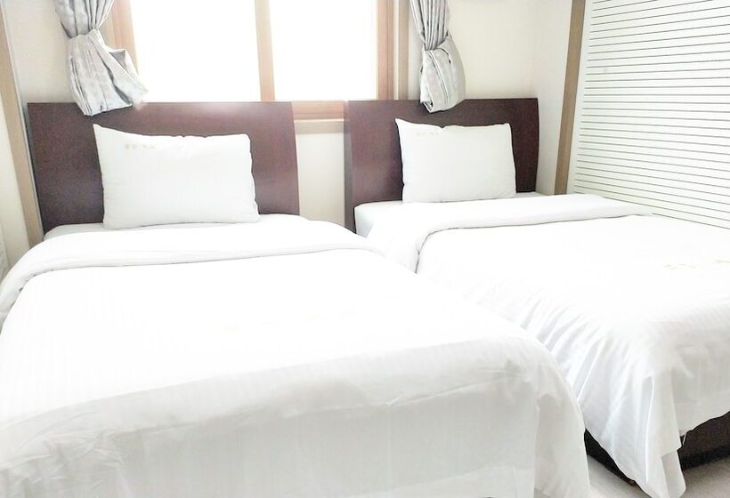 标准间, Golden Park