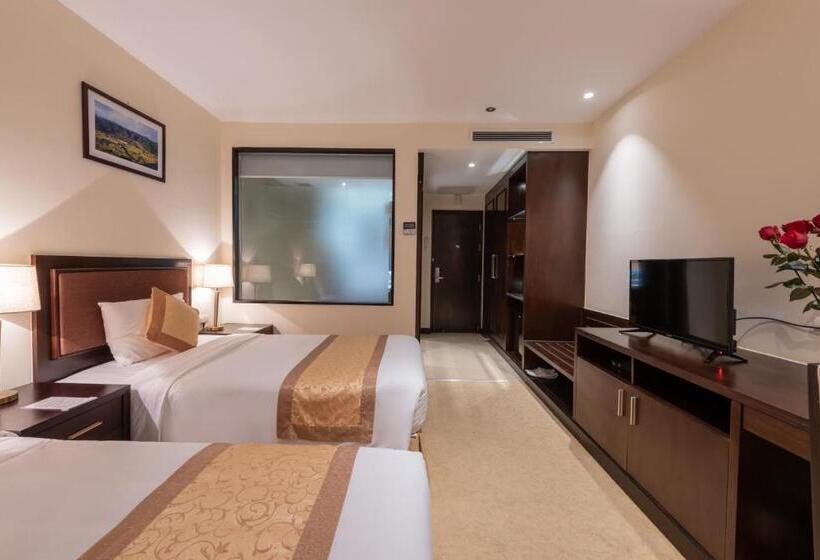 اتاق لوکس, Red River View