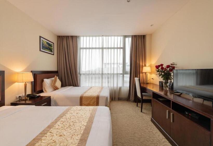 اتاق سوپریور, Red River View