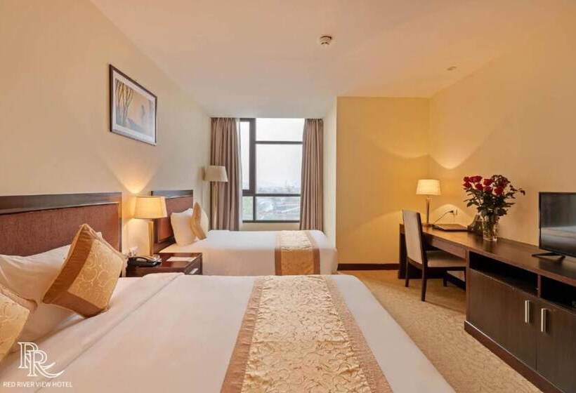 اتاق لوکس سه تخته, Red River View