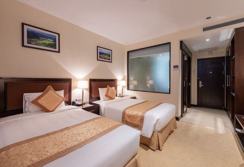 اتاق لوکس, Red River View