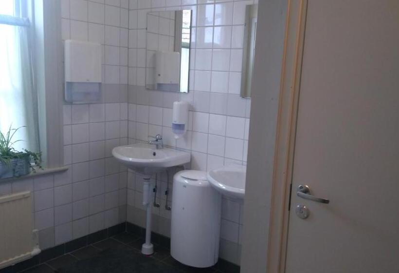 스탠다드 룸 공동 욕실, Polhem Bed & Breakfast