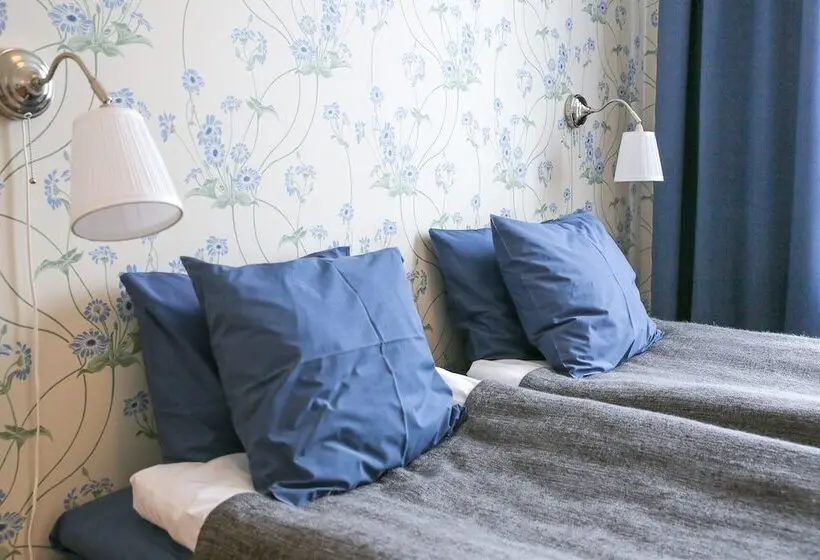 バス共有のスタンダードルーム, Polhem Bed & Breakfast