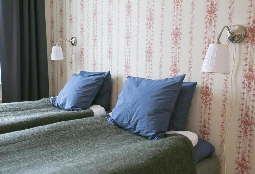 스탠다드 룸 공동 욕실, Polhem Bed & Breakfast