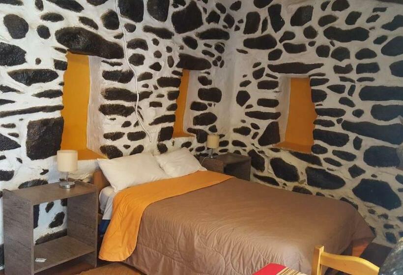 اتاق استاندارد, Killari Hostal