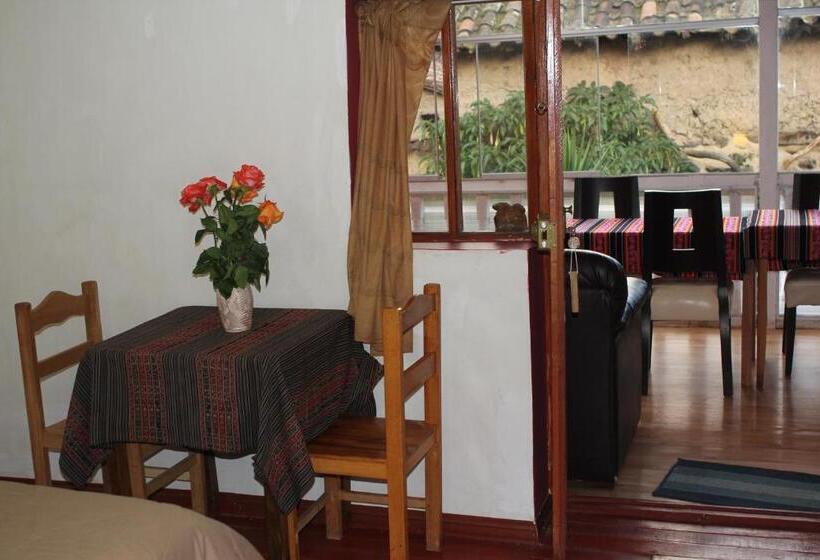 Habitación Estándar Baño Compartido, Killari Hostal