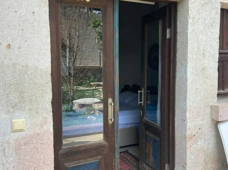 スタンダードルーム, Mozaik Stone