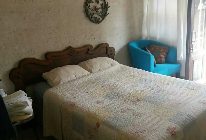 Pokój Trzyosobowy Standard Widok Ogród, Mozaik Stone