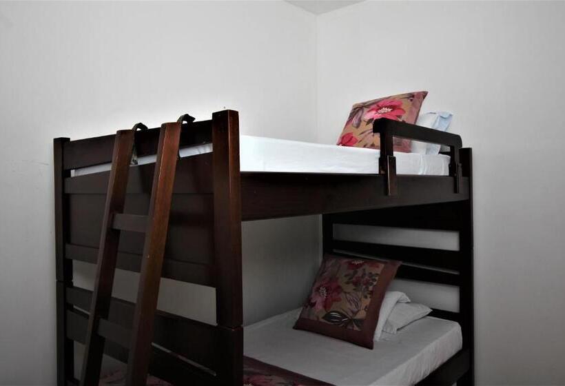 浴室共有ファミリールーム, Amazilia