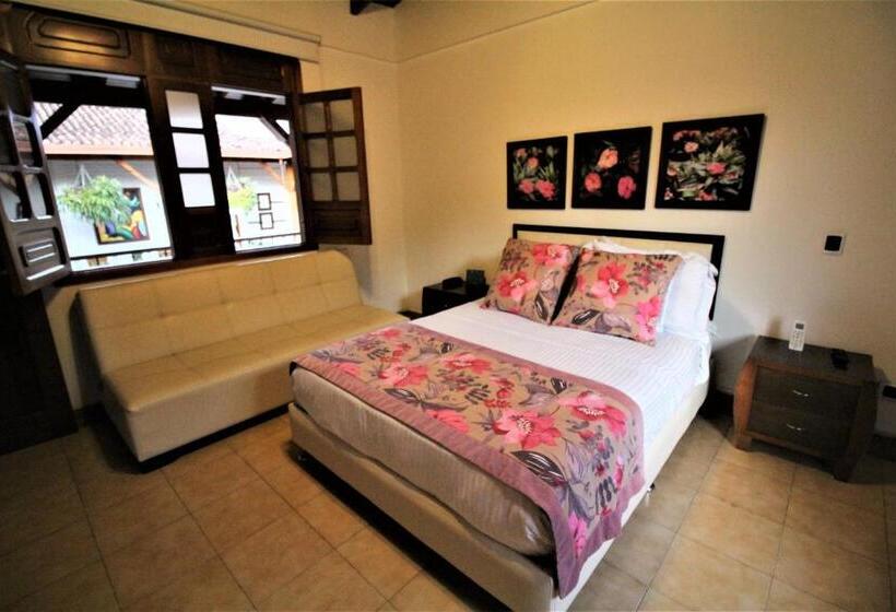 デラックスルーム, Amazilia