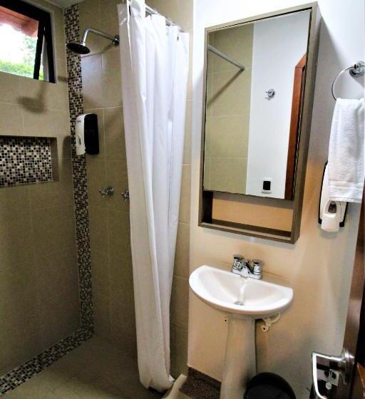 デラックスルーム, Amazilia