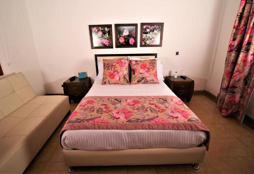 デラックスルーム, Amazilia