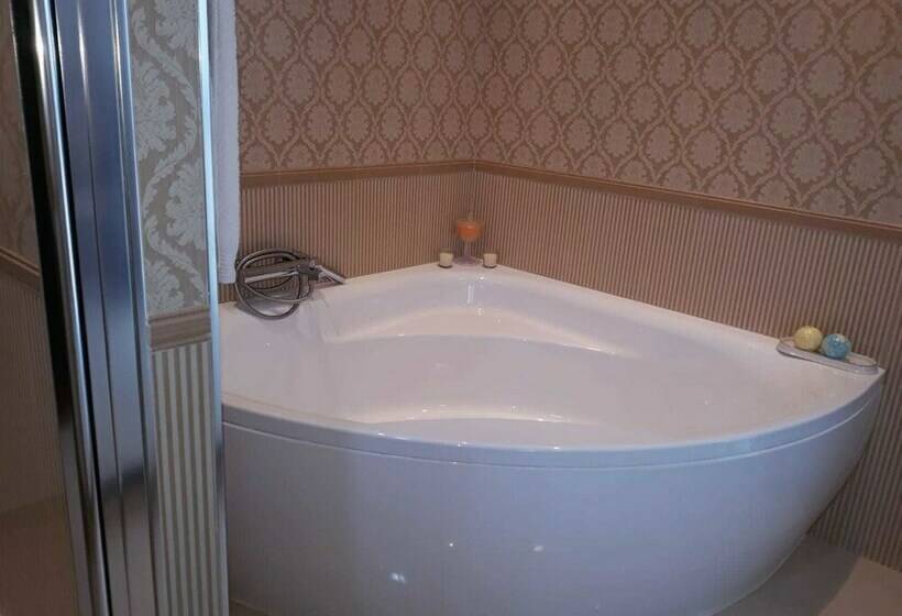 Люкс, El Capricho