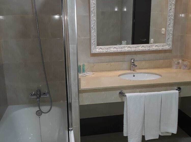 Номер Стандарт, El Capricho