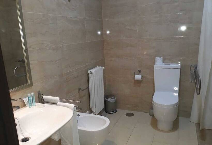 Номер Стандарт Адаптированный для Инвалидов, El Capricho