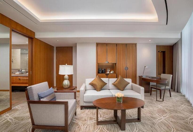 سوییت سوپریور, Lotte Hotel Yangon