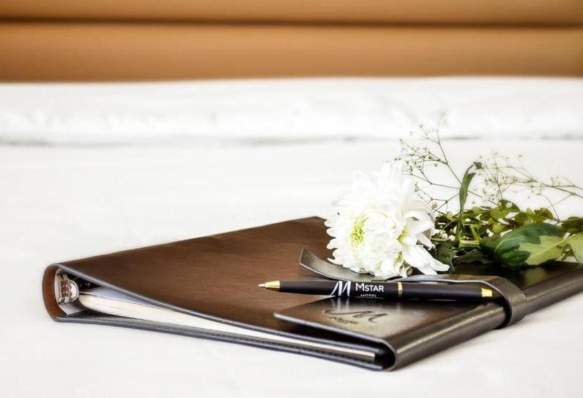 חדר סטנדרט נוף להרים, Mstar