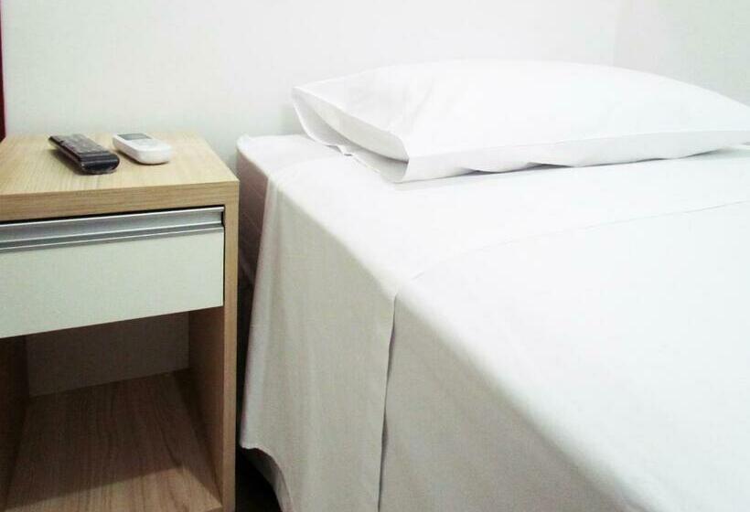 패밀리 스위트, Oliveiras