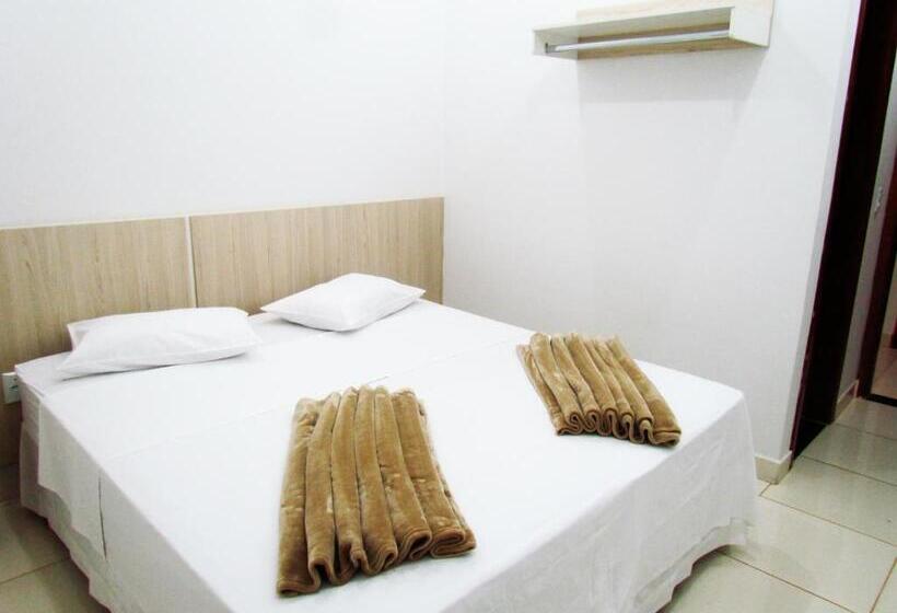 스탠다드 트리플 룸, Oliveiras