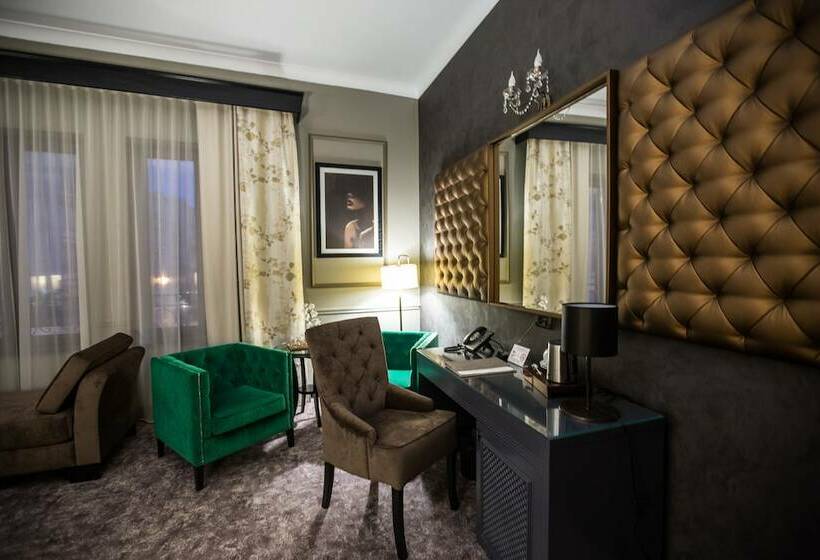 Номер Deluxe, Peninsula Boutique