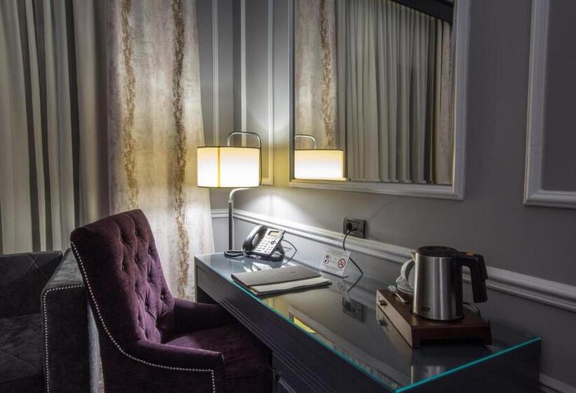 חדר דחוקס עם מיטת קינג, Peninsula Boutique