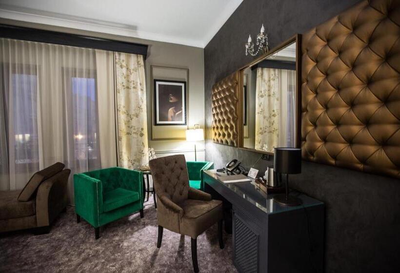 스탠다드 룸 킹사이즈 침대, Peninsula Boutique