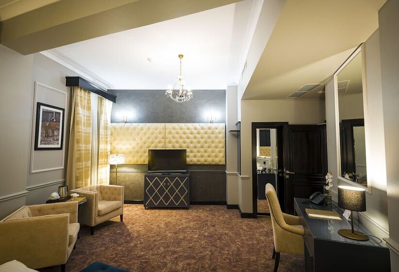 Номер Deluxe, Peninsula Boutique