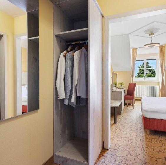 이코노미 싱글 룸, St Leonhard