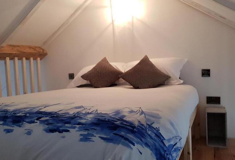 سوییت لوکس, The Antidote