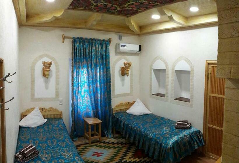 Номер Стандарт, Zukhro Boutique