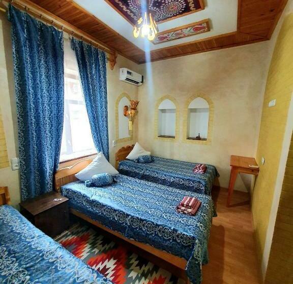 Трехместный Номер Классика, Zukhro Boutique